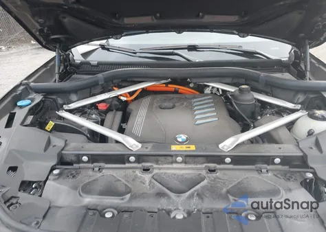 2023 BMW X5 Phev xDrive45E z USA, uszkodzony, nr VIN 5UXTA6C07P9P62870